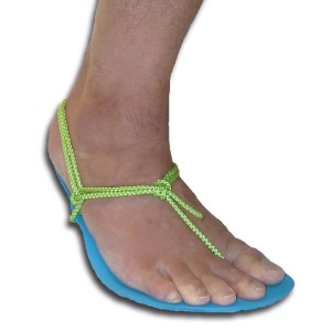 barefoot sandal tying – Xero Basic