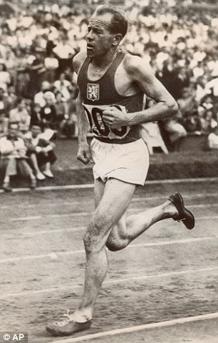 Zatopek in a pair of minimalist shoes